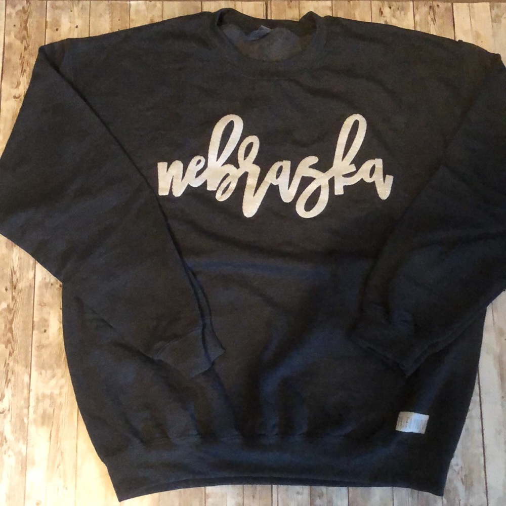 Nebraska sweatshirt NWOT Large - Picture 2 of 4